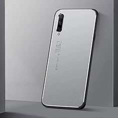 Huawei P Smart Pro (2019)用ケース 高級感 手触り良い アルミメタル 製の金属製 カバー M01 ファーウェイ シルバー