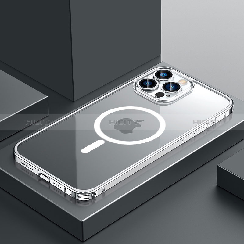 Apple iPhone 15 Pro用ケース 高級感 手触り良い メタル兼プラスチック バンパー Mag-Safe 磁気 Magnetic QC3 アップル 